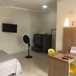 Quarto Feminino Ou Casal Proximo Do Mar