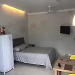 Quarto Feminino Ou Casal Proximo Do Mar