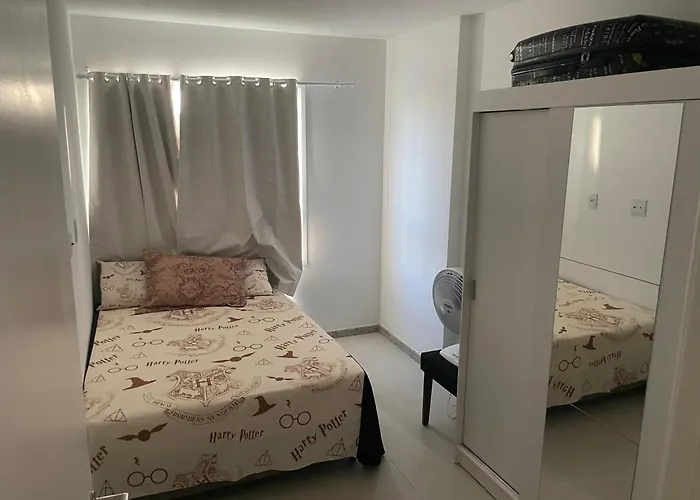Quarto Feminino Ou Casal Proximo Do Mar